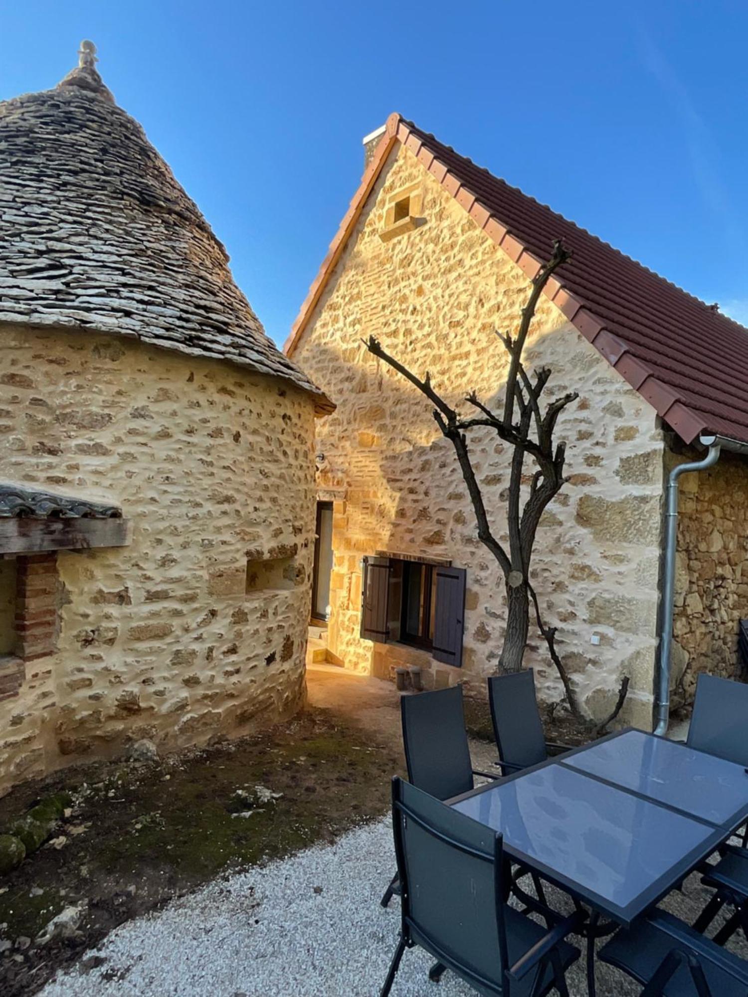 Domaine De La Source Villa Castels Exterior photo