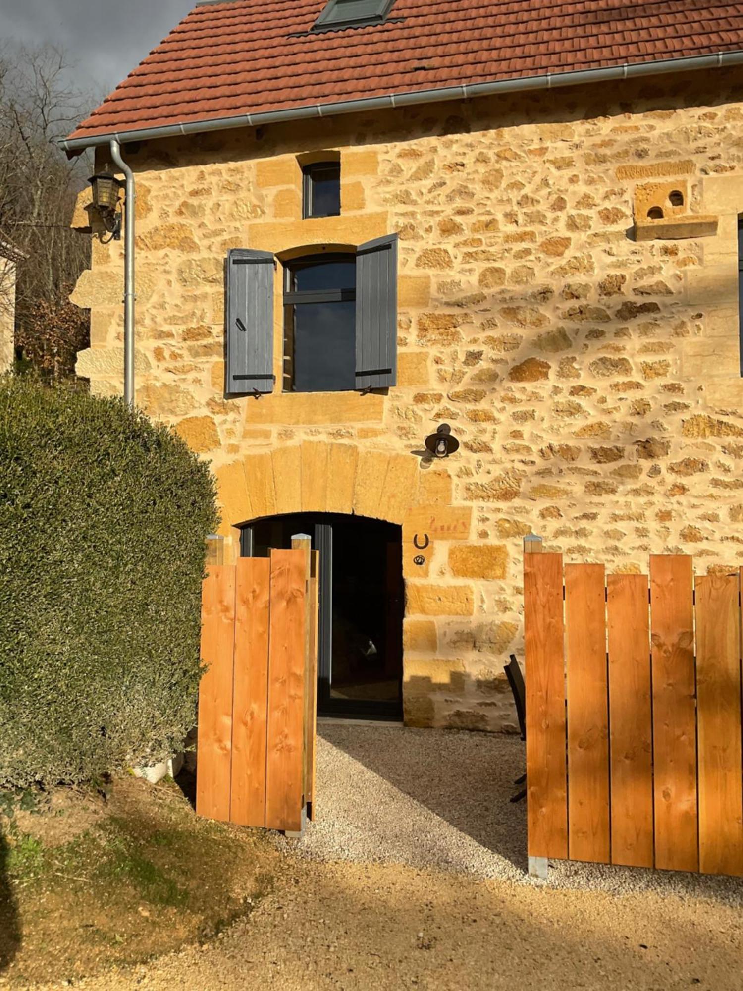 Domaine De La Source Villa Castels Exterior photo